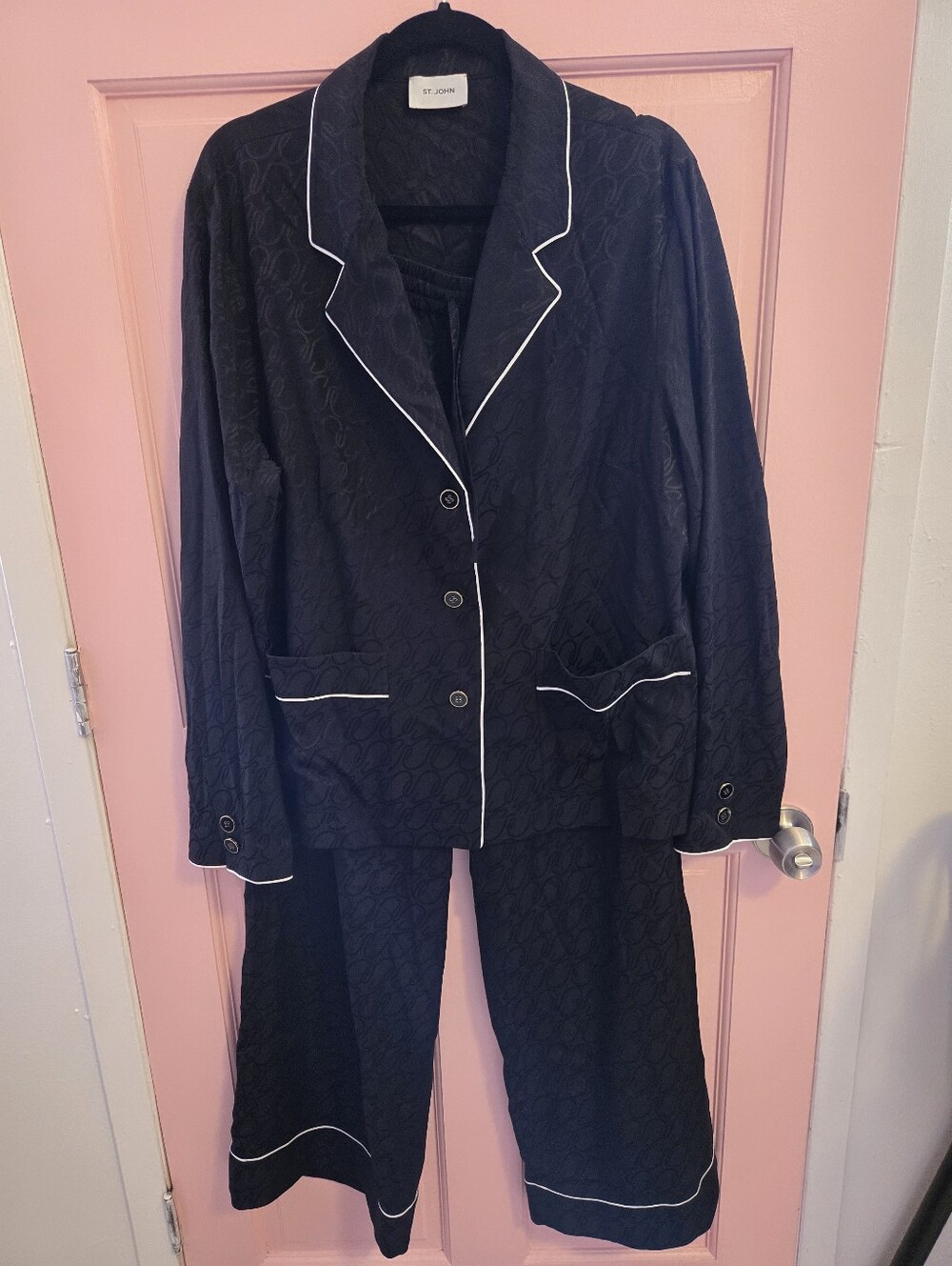 St. John Black Silk Two-Piece Pajama-Style Set with White Piping
